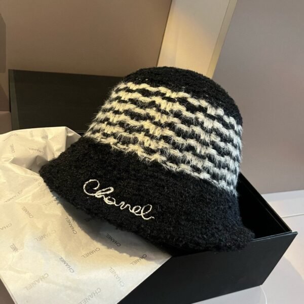Chanel winter wool hat