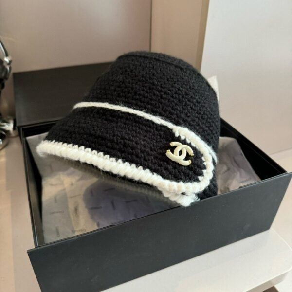 Chanel winter wool hat