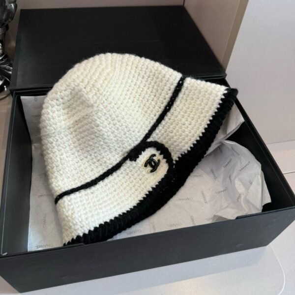Chanel winter wool hat