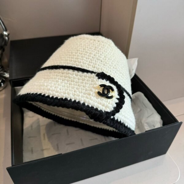Chanel winter wool hat