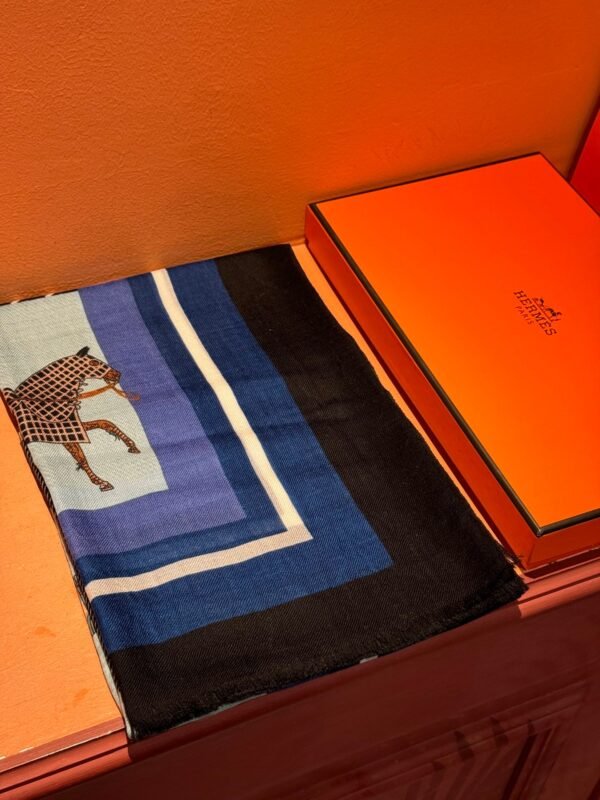 Hermès cashmere scarf 100% selected pure cashmere Official website 1:1 version, high-end scarf 110X200CM