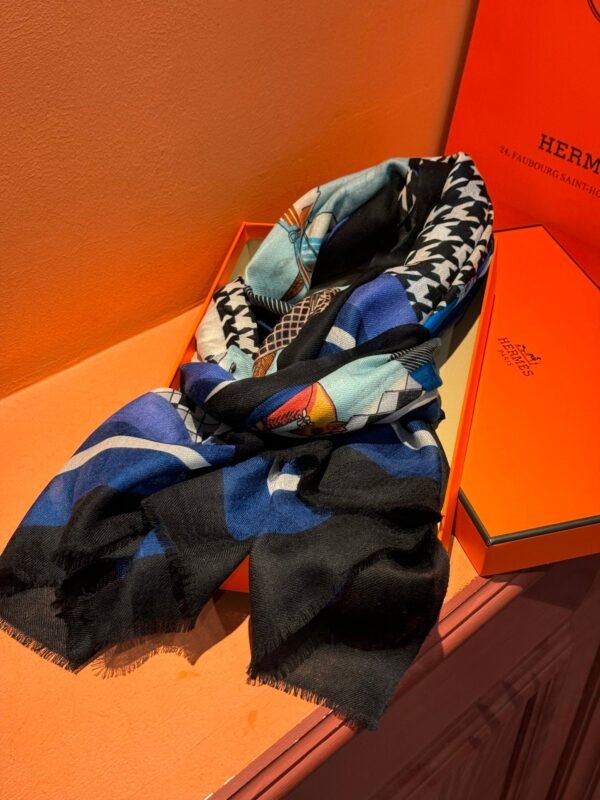 Hermès cashmere scarf 100% selected pure cashmere Official website 1:1 version, high-end scarf 110X200CM