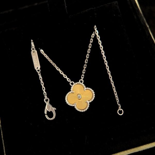 Van Cleef & Arpels Champagne gold four-leaf clover necklace