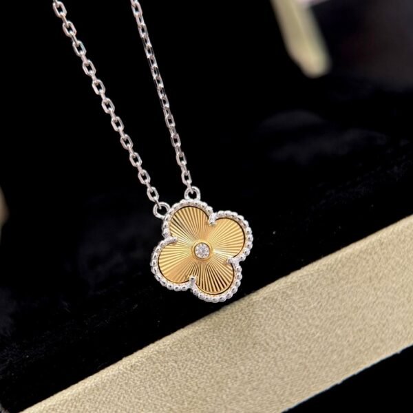 Van Cleef & Arpels Champagne gold four-leaf clover necklace