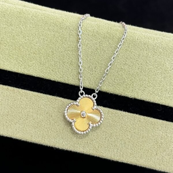 Van Cleef & Arpels Champagne gold four-leaf clover necklace