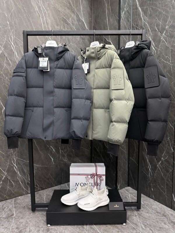 Moncler Men’s autumn and winter down jacket
