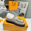 Louis Vuitton new autumn and winter Birkenstocks have a high-end wool lining
