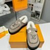 Louis Vuitton new autumn and winter Birkenstocks have a high-end wool lining