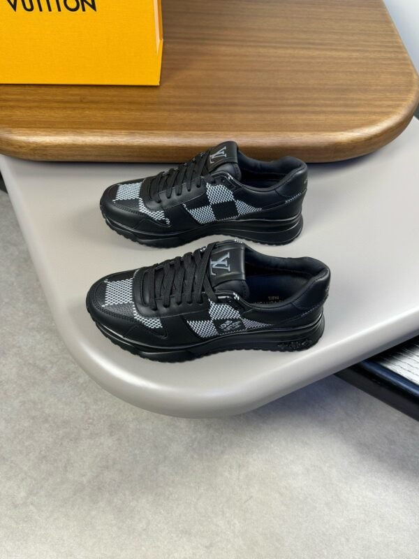 Louis Vuitton high-end men’s casual sports shoes