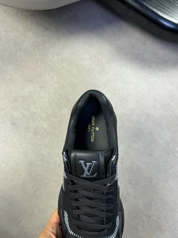 Louis Vuitton high-end men’s casual sports shoes
