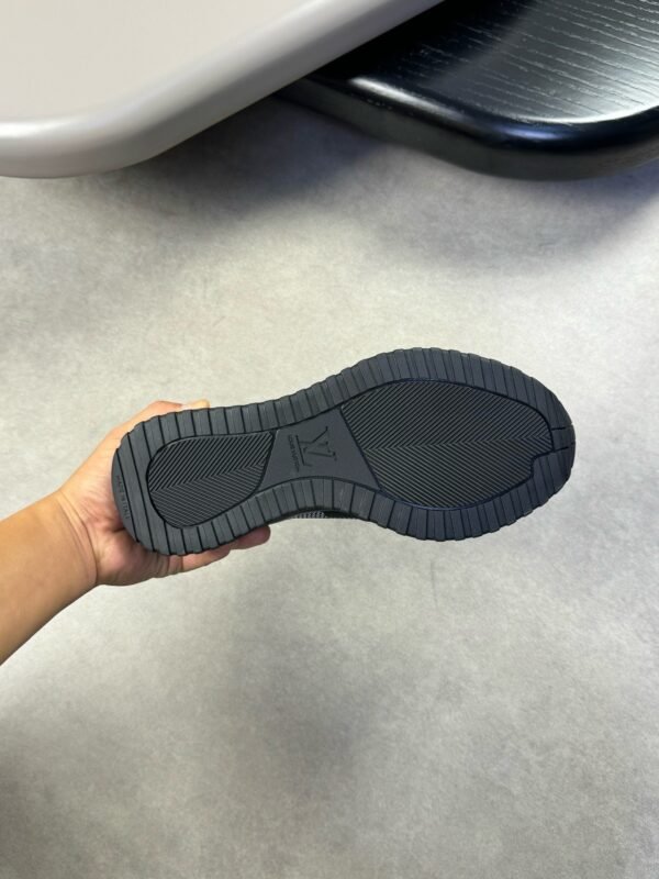 Louis Vuitton high-end men’s casual sports shoes