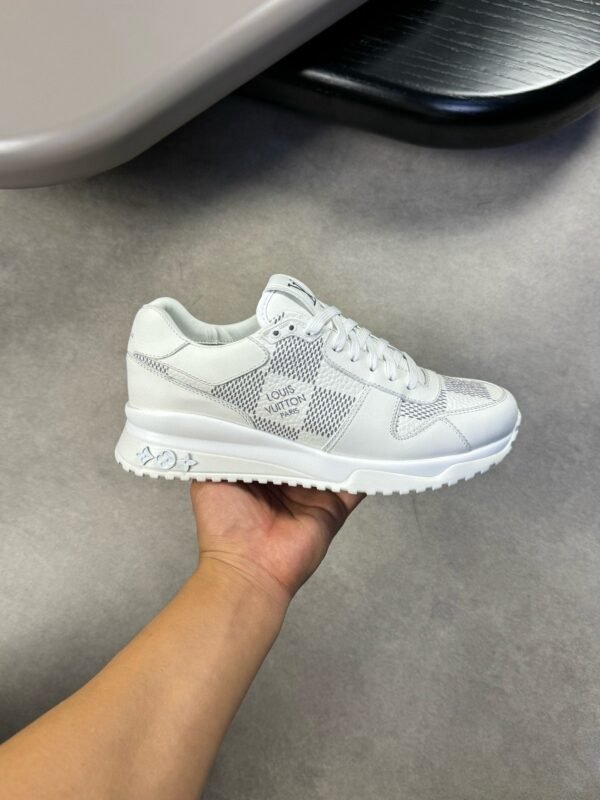 Louis Vuitton high-end men’s casual sports shoes