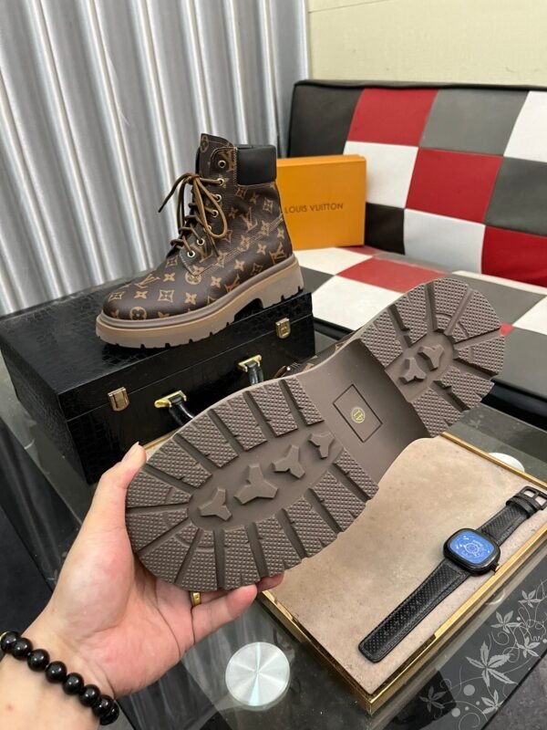 LV new Gaubon sports casual shoes imported first layer cowhide imported sheepskin inside