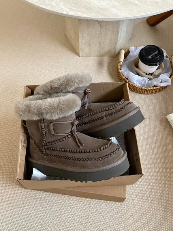 ???????????? Autumn and winter new snow boots