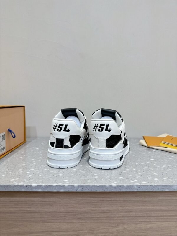 LOUIS VUITTON Trainer Sneaker original