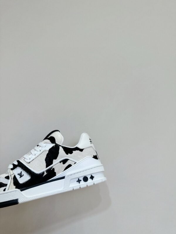 LOUIS VUITTON Trainer Sneaker original