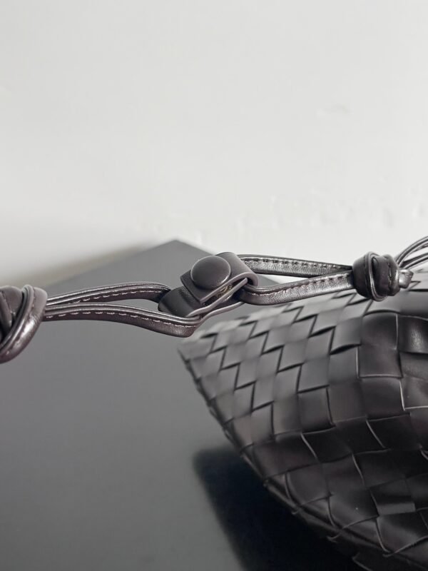BOTTEGA VENETA New Dustbag Shoulder Bag Premium 32x23x1cm