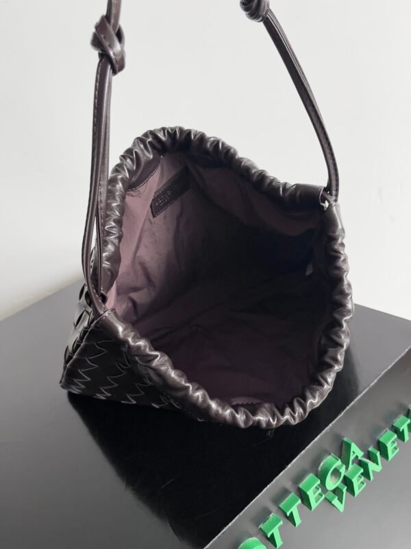 BOTTEGA VENETA New Dustbag Shoulder Bag Premium 32x23x1cm
