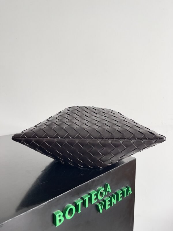 BOTTEGA VENETA New Dustbag Shoulder Bag Premium 32x23x1cm