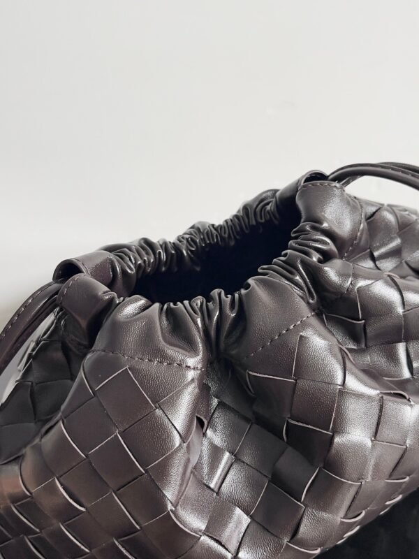 BOTTEGA VENETA New Dustbag Shoulder Bag Premium 32x23x1cm