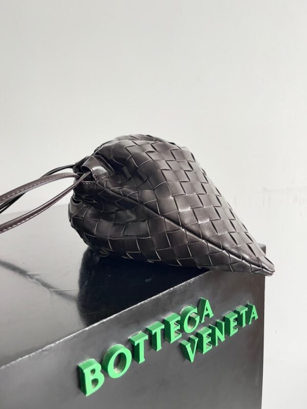 BOTTEGA VENETA New Dustbag Shoulder Bag Premium 32x23x1cm