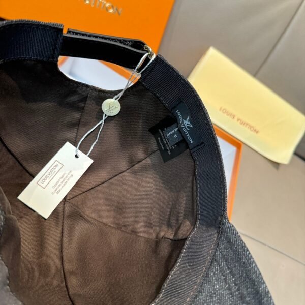 Louis Vuitton new 1:1 original single baseball cap embroidery