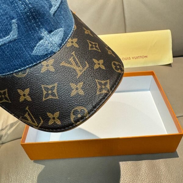 Louis Vuitton 1:1 new single baseball cap big logo jacquard