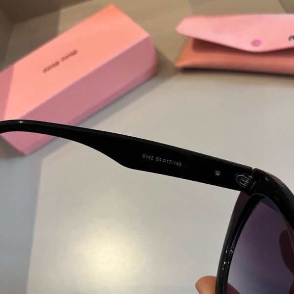 miumiu New style sunglasses cat glasses