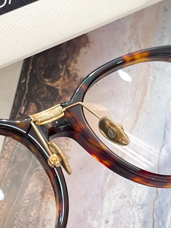 LINDA FARROW Sunglasses Premium Edition SIZE:51-19-145