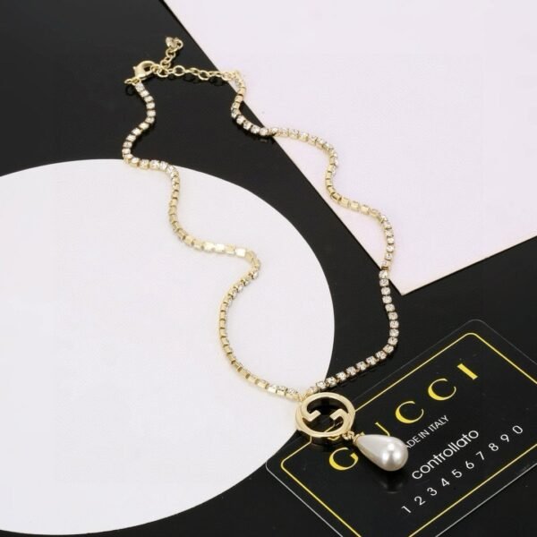 GUCCI Pearl Necklace