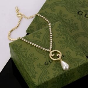 i1735055454_486_0-1.jpg GUCCI Pearl Necklace