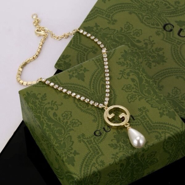 GUCCI Pearl Necklace