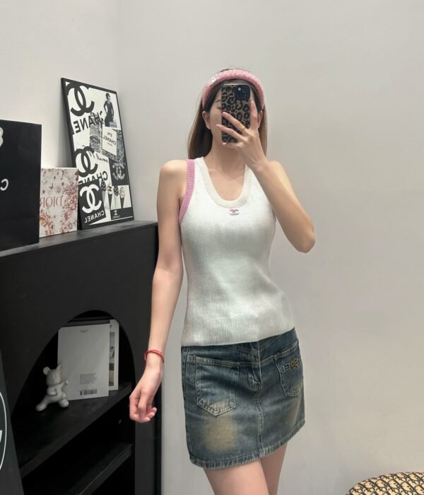 Chanel 2025 Early Spring Series 1:1 High-end Vest Contrast Color Blocking Craft