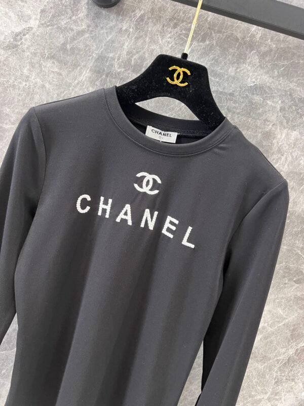 Chanel 25 Year Early Spring Collection Slimming Bottom Shirt