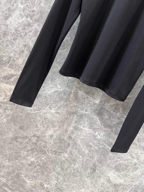 Chanel 25 Year Early Spring Collection Slimming Bottom Shirt