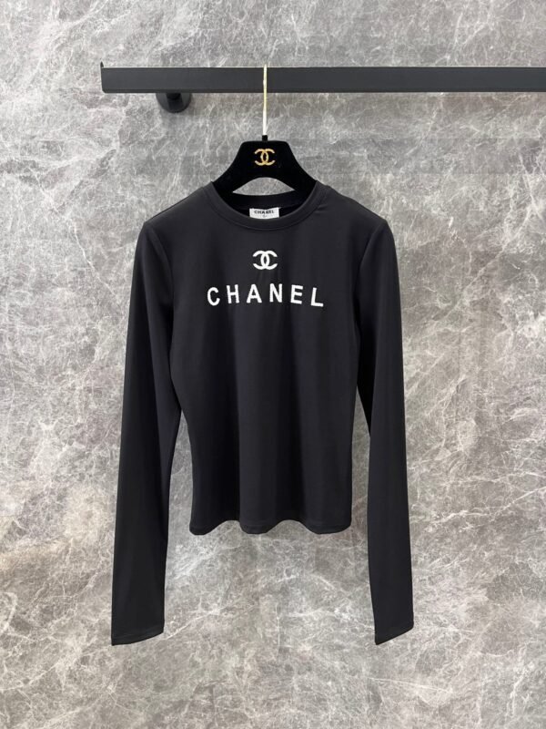 Chanel 25 Year Early Spring Collection Slimming Bottom Shirt