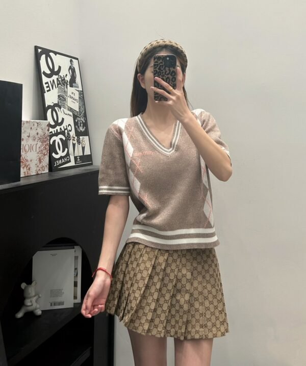 miumiu 2025 early spring new knitted round neck short sleeves diamond pattern jacquard decoration