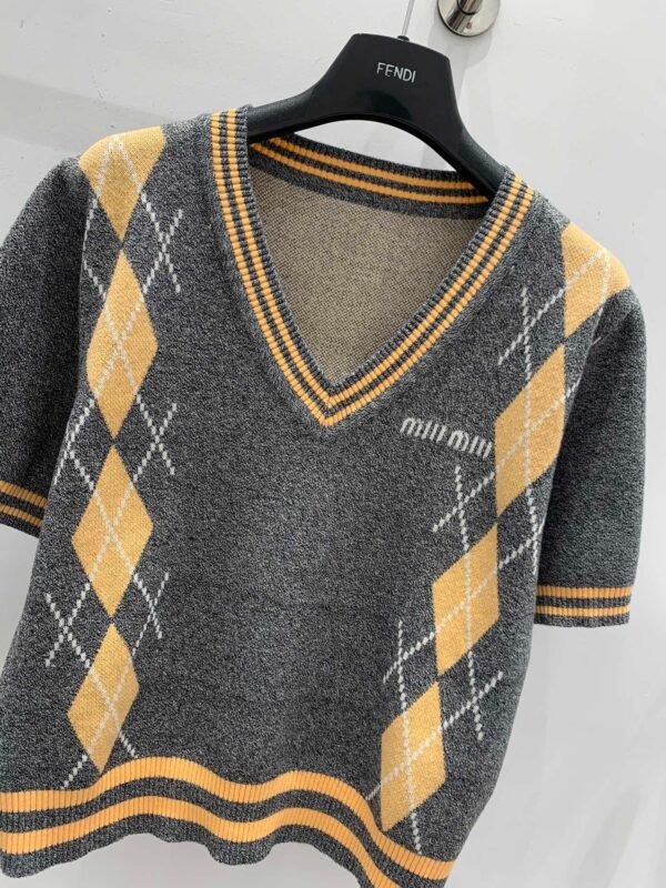 miumiu 2025 early spring new knitted round neck short sleeves diamond pattern jacquard decoration