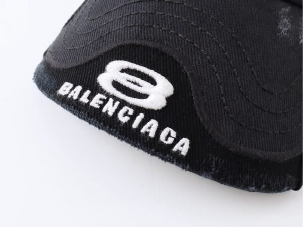 Balenciaga Original double-ring spliced aged baseball cap