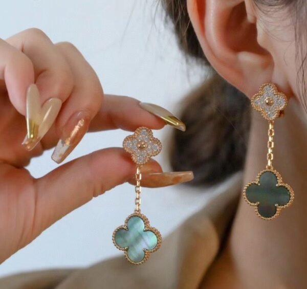 Van Cleef & Arpels Double Flower Earrings Gradient Color Premium Edition