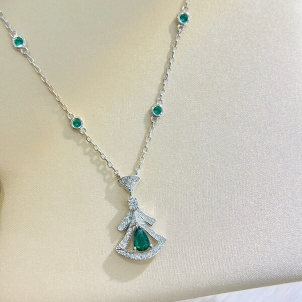 Bulgari Diva series new necklace