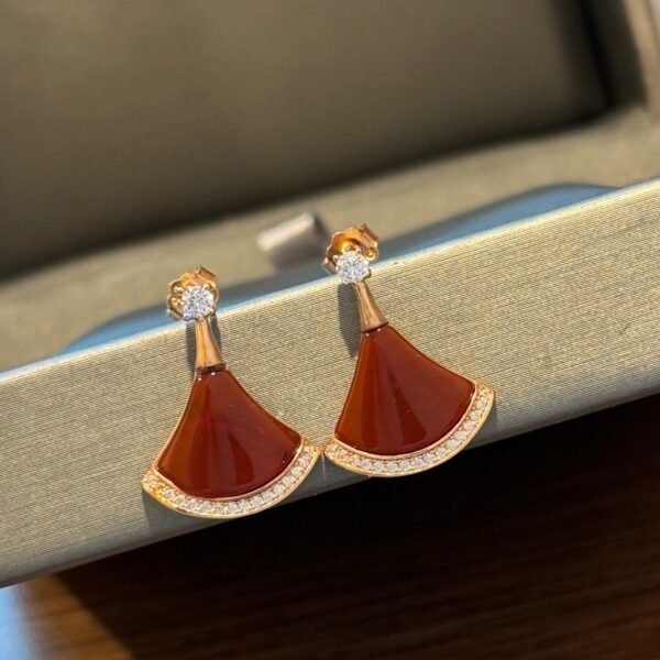 Bulgari New Year’s new earrings