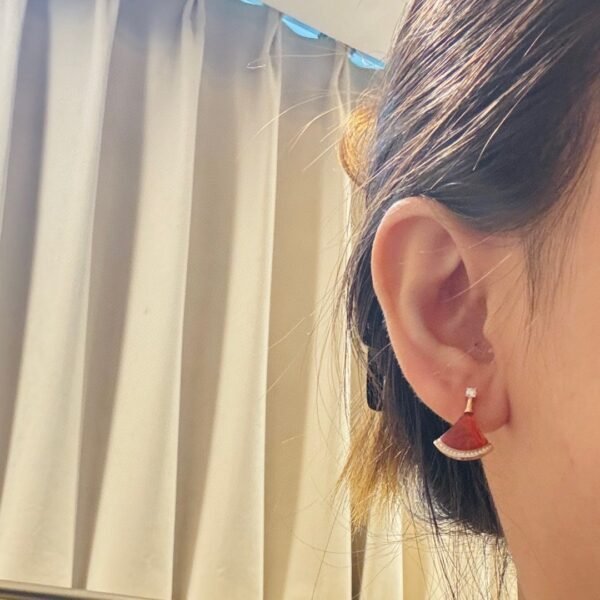 Bulgari New Year’s new earrings