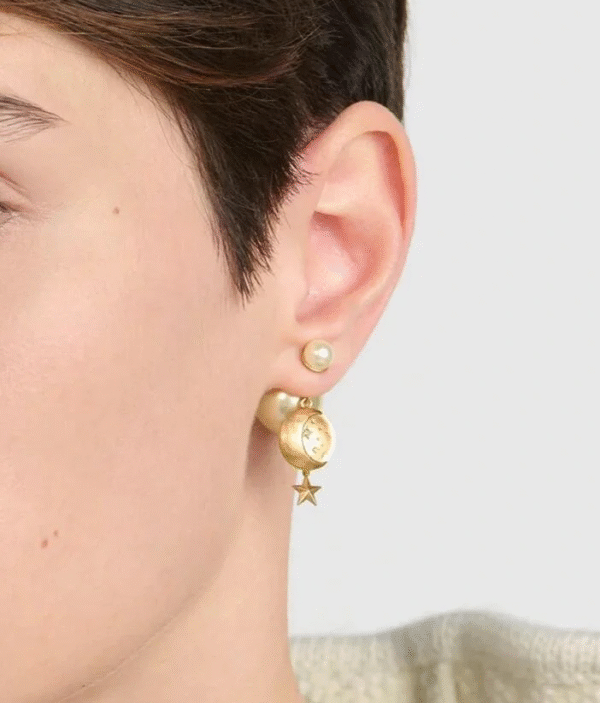 DIOR Pearl earrings
