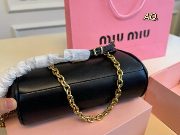 Miu Miu new baguette chain crossbody bag 24×14cm