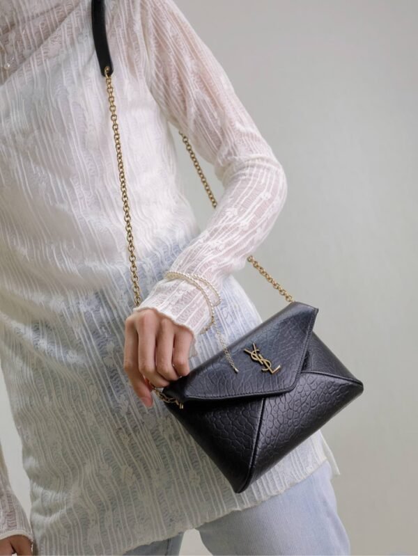 YSL Calypso new mini chain bag Size: 19×12×3cm