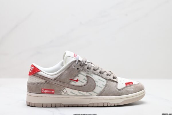 NIKE dunk SB & SUPREME Sneakers