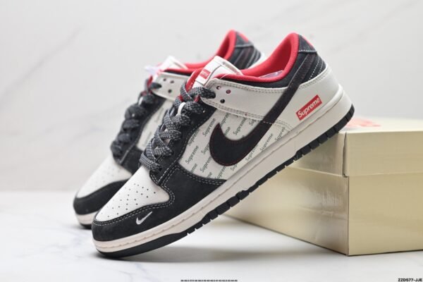 NIKE dunk SB & SUPREME Sneakers