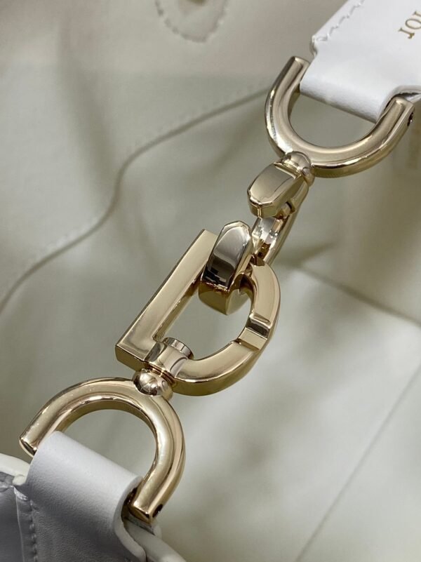 DIOR Toujours vertical series small soft cowhide material high-end version size: 16x12x18cm