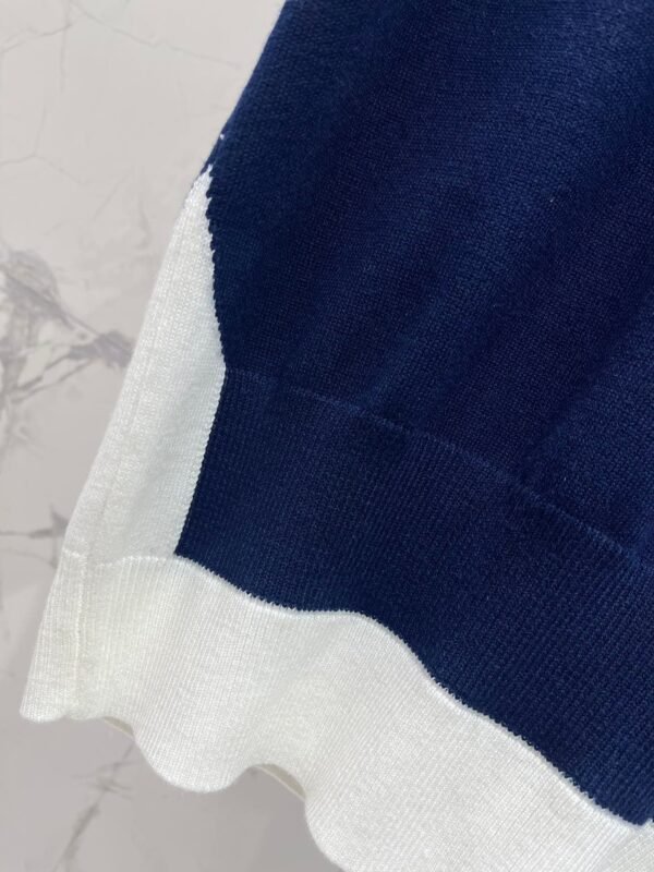 miumiu Early Spring Series Two-piece Contrast Color Knitted Short Sleeve